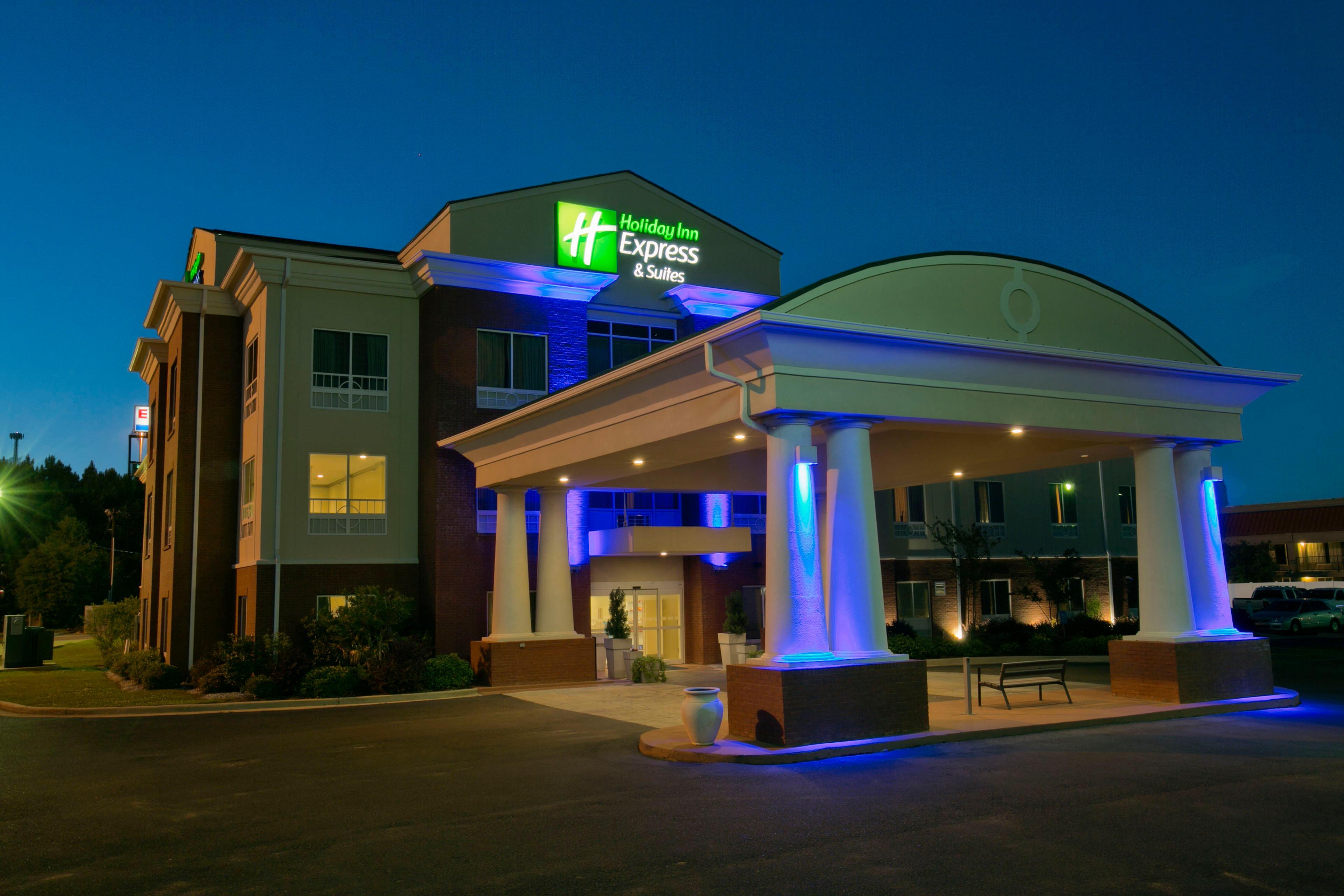 Holiday Inn Express & Suites Brookhaven By Ihg Exterior foto